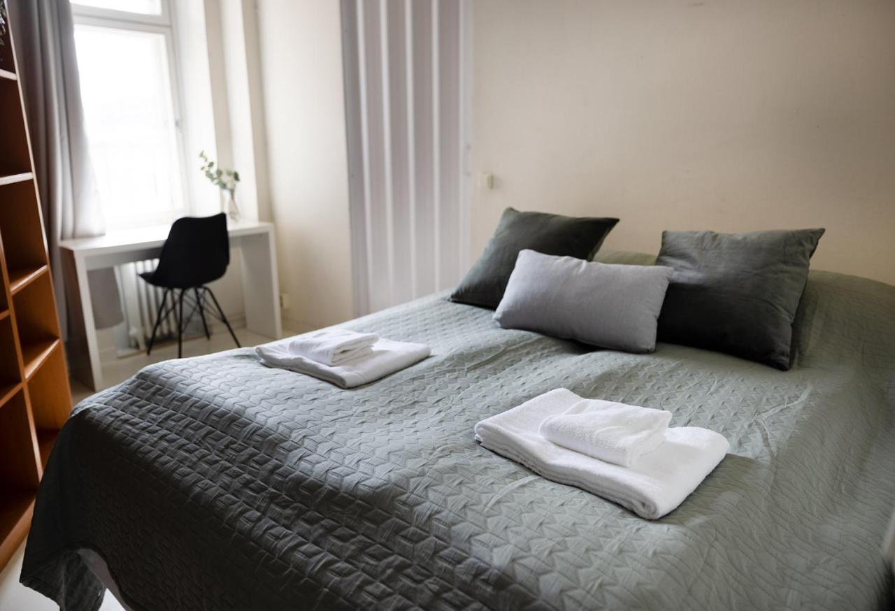 2Ndhomes City Center 2Br Apartment With Balcony And Sauna By Kaisaniemi Park Helsingfors Eksteriør bilde