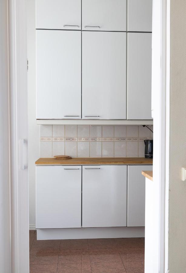 2Ndhomes City Center 2Br Apartment With Balcony And Sauna By Kaisaniemi Park Helsingfors Eksteriør bilde