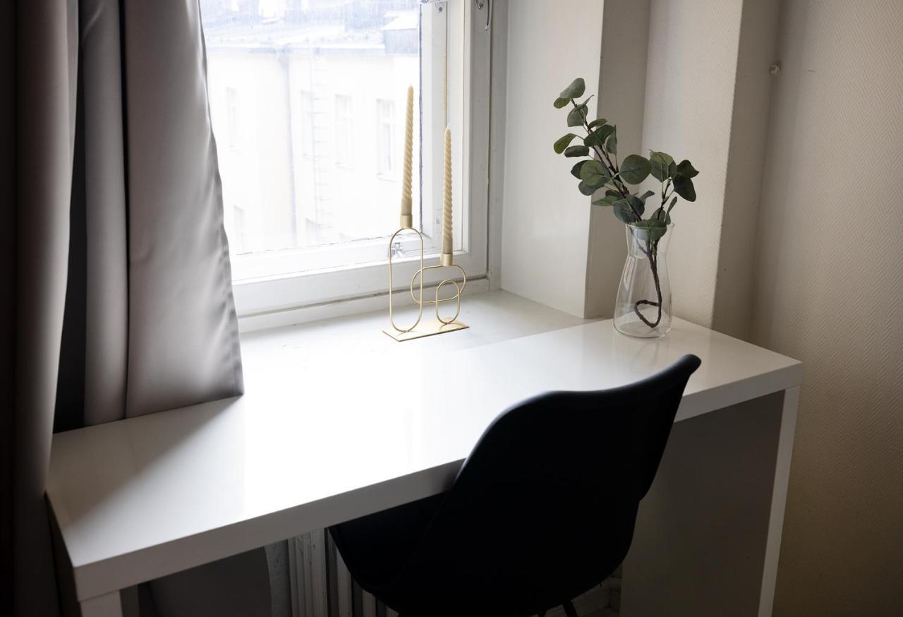 2Ndhomes City Center 2Br Apartment With Balcony And Sauna By Kaisaniemi Park Helsingfors Eksteriør bilde